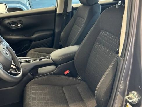 Used 2024 Honda HR-V LX image 8