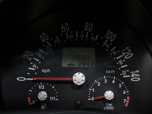 Used 2003 Volkswagen Beetle GLS FWD image 14