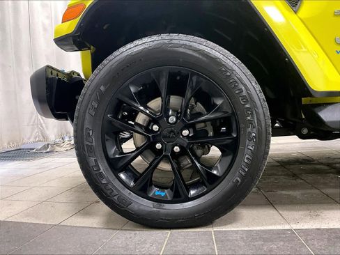 Used 2022 Jeep Wrangler Unlimited Sahara w/ Cold Weather Group image 7