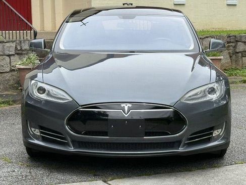 Used 2013 Tesla Model S RWD image 4