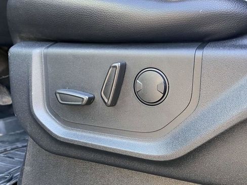 Used 2019 Ford F150 Lariat image 17