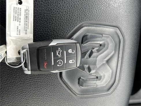 Used 2021 RAM 2500 Laramie image 29