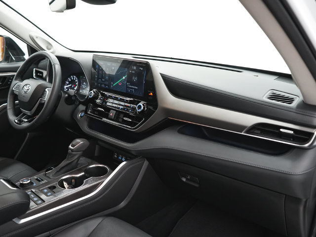 Used 2022 Toyota Highlander Limited AWD/4WD image 51