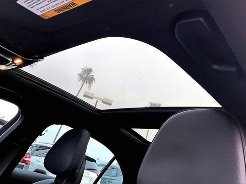 Used 2022 Mercedes-Benz C 300 Sedan image 12