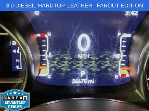 Used 2023 Jeep Wrangler Unlimited Rubicon AWD/4WD image 12