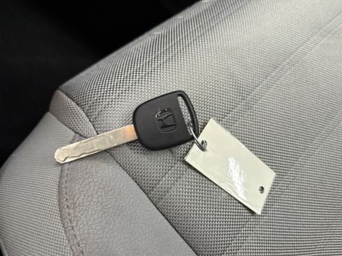 Used 2018 Honda CR-V LX image 25