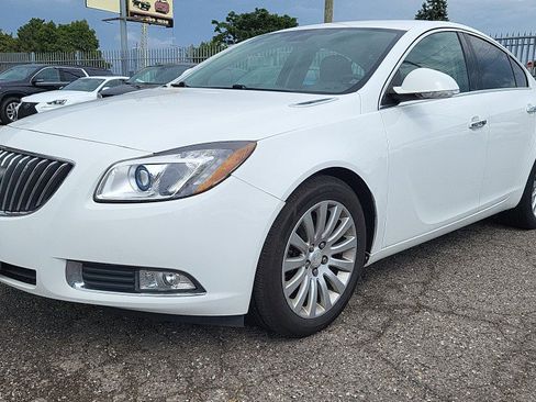 Used 2013 Buick Regal Premium FWD image 4