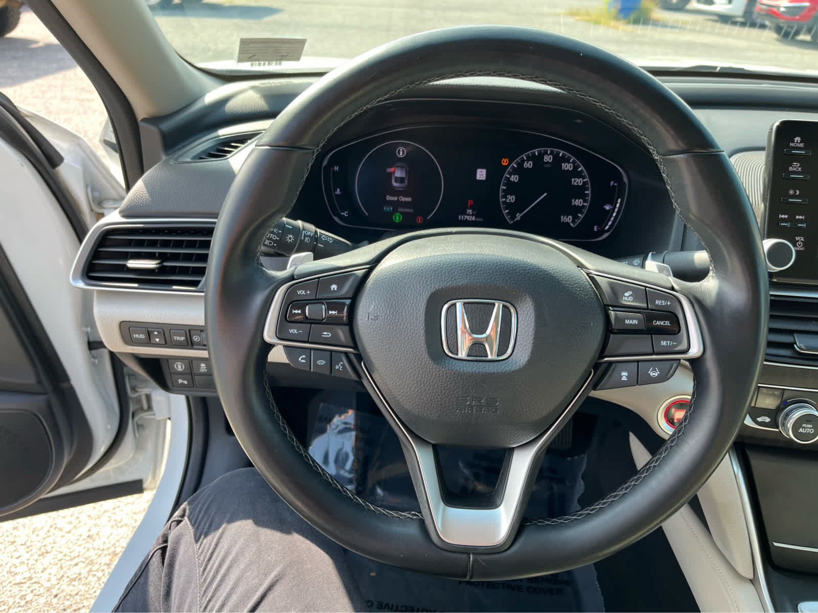 Used 2020 Honda Accord Touring image 14