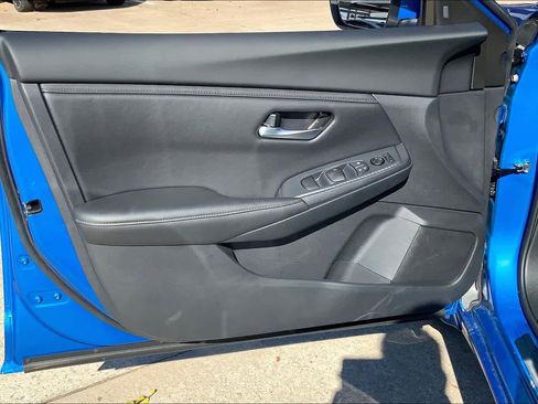 Used 2025 Nissan Sentra SV image 10