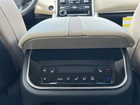 New 2026 Nissan Armada Platinum RWD image 32