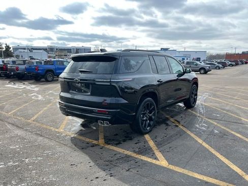 New 2026 Chevrolet Traverse RS w/ LPO, Floor Liner Package image 5