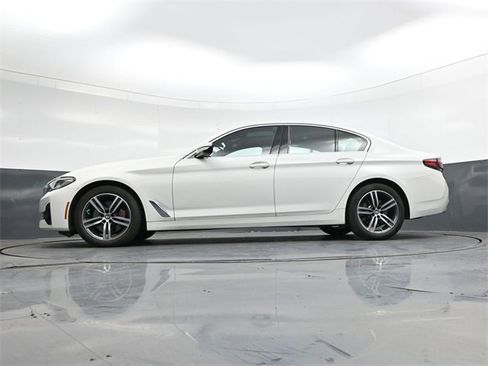 Used 2023 BMW 530i w/ Convenience Package image 29