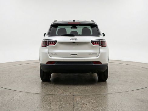 Used 2025 Jeep Compass Limited AWD/4WD image 7