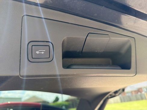 Certified 2024 Cadillac XT5 Luxury FWD image 27