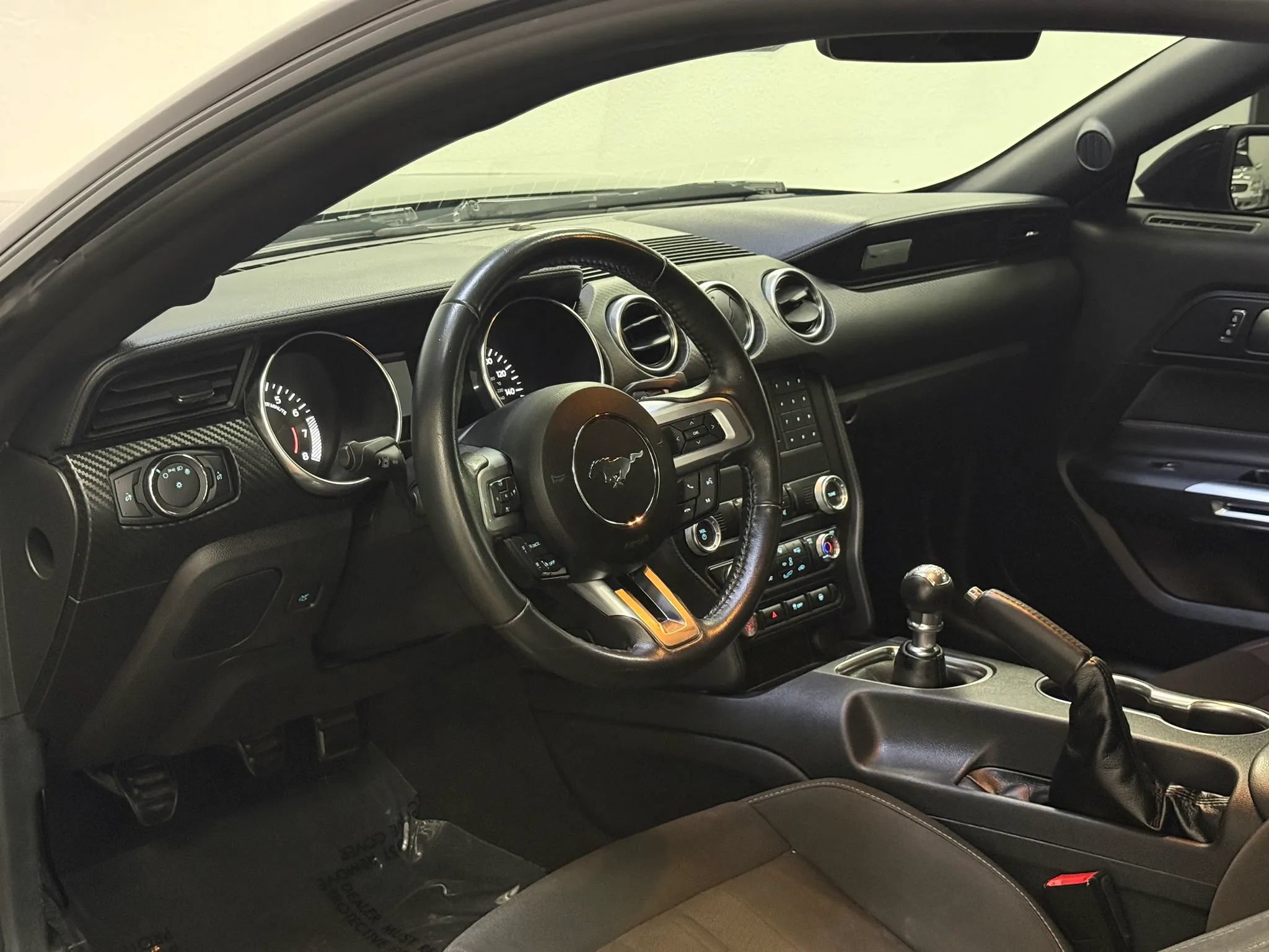 Used 2022 Ford Mustang Coupe RWD image 10