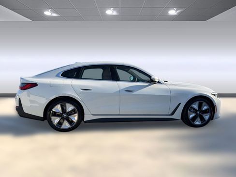 New 2026 BMW i4 xDrive40i AWD/4WD image 8