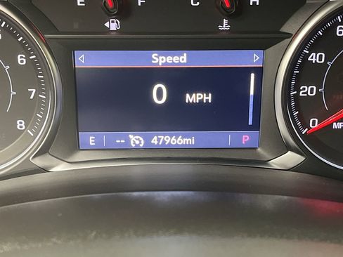 Used 2023 GMC Terrain SLT image 14