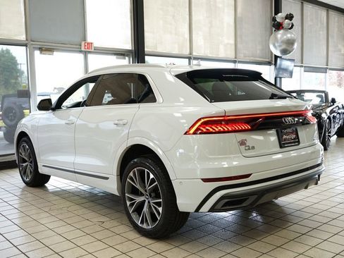 Used 2023 Audi Q8 Premium Plus AWD/4WD image 4