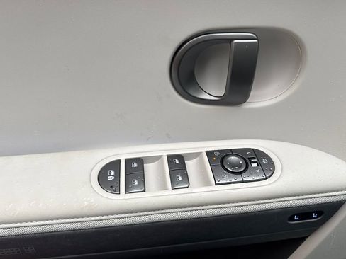 New 2026 Hyundai Ioniq 5 Limited image 9