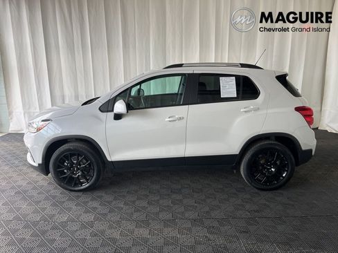 Used 2022 Chevrolet Trax LT w/ Driver Confidence Package image 27