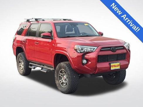 Used 2020 Toyota 4Runner SR5 AWD/4WD image 1