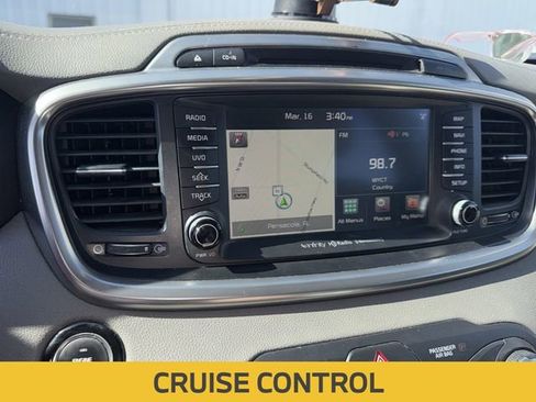 Used 2016 Kia Sorento SX image 11