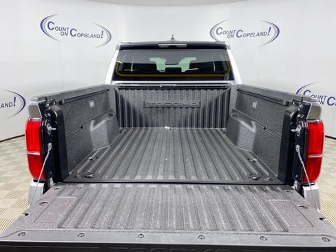 Certified 2025 Toyota Tacoma SR5 AWD/4WD image 6