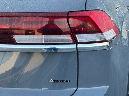 New 2026 Volkswagen Atlas Cross Sport SEL Premium R-Line image 15