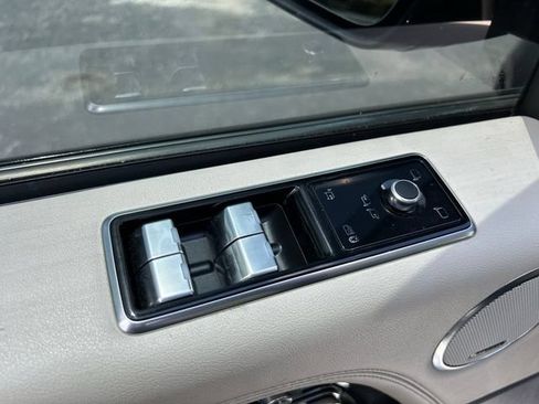 Used 2020 Land Rover Range Rover HSE AWD/4WD image 25