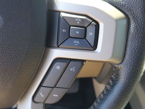 Used 2016 Ford F150 Lariat w/ Equipment Group 502A Luxury AWD/4WD image 12