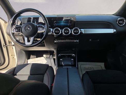 Used 2021 Mercedes-Benz GLB 250 4MATIC image 10