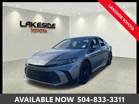 Used 2026 Toyota Camry SE w/ Multimedia Upgrade Package AWD/4WD image 1