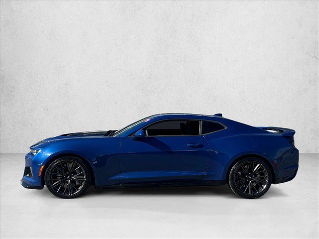 Used 2019 Chevrolet Camaro ZL1 RWD image 9