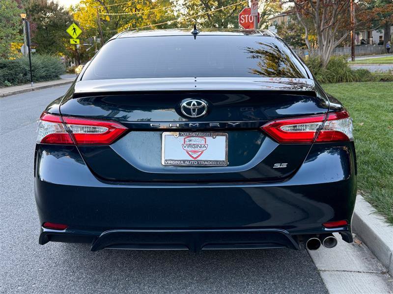 Used 2020 Toyota Camry SE FWD image 12