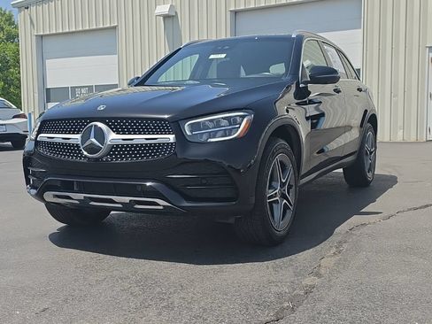 Used 2022 Mercedes-Benz GLC 300 4MATIC image 3