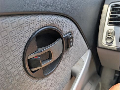 Used 2008 Chevrolet Equinox LT FWD image 15