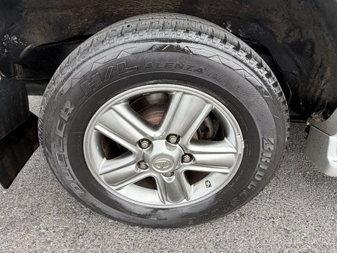 Used 2006 Lexus LX 470 4WD image 16