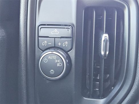 Used 2020 Chevrolet Silverado 1500 Custom w/ Custom Value Package image 20