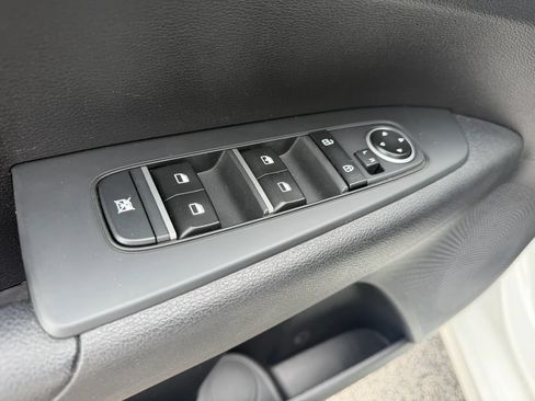 Used 2023 Kia Forte LXS FWD image 10
