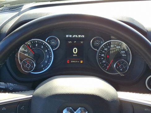 Used 2024 RAM 2500 Big Horn w/ Bed Utility Group image 20