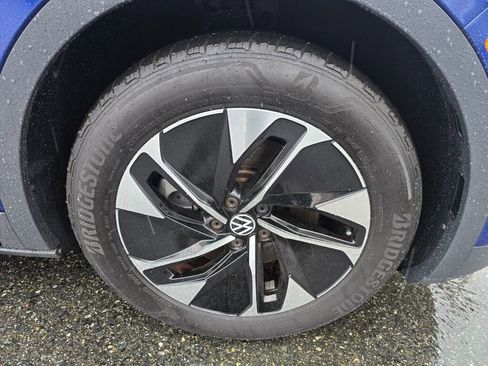 Used 2022 Volkswagen ID.4 Pro S image 9