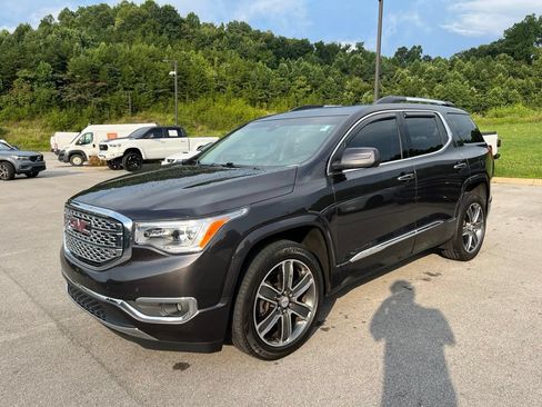Used 2017 GMC Acadia Denali w/ Technology Package FWD image 1