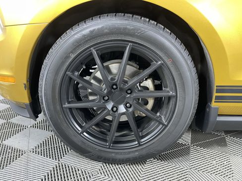 Used 2010 Ford Mustang Coupe image 22