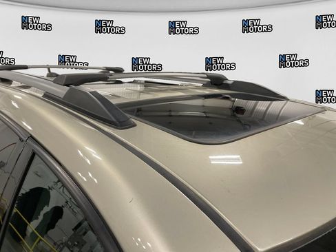 Used 2016 GMC Acadia SLT w/ Open Road Package AWD/4WD image 16