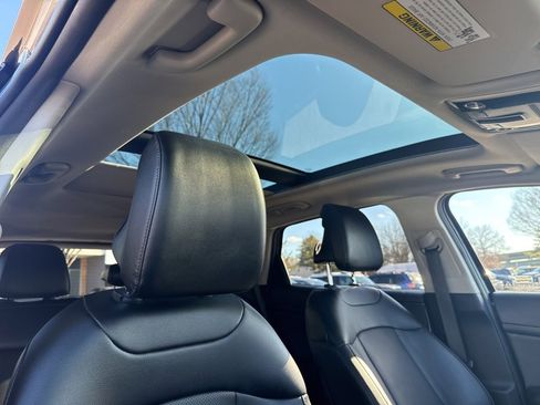 Used 2023 Kia Sportage SX image 31