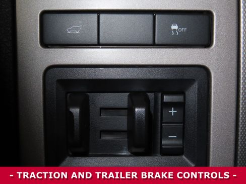 Used 2017 Ford Expedition EL Limited w/ Equipment Group 301A image 26