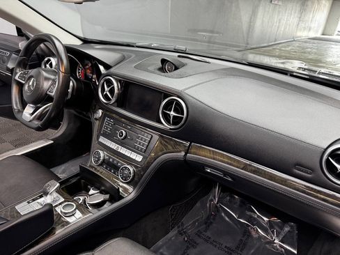 Used 2018 Mercedes-Benz SL 450 image 35