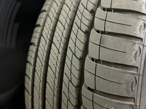 Certified 2025 Mercedes-Benz GLE 450e 4MATIC image 41