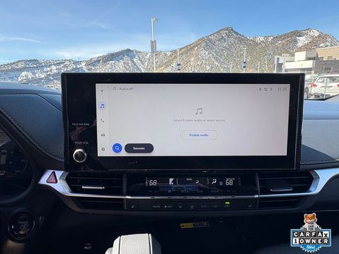 Used 2025 Toyota Sienna XLE Woodland Edition image 16