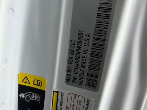 Used 2023 Jeep Wrangler Unlimited Rubicon 4xe image 37